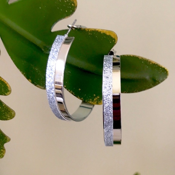 🌈Crushed Crystal Encrusted Hoop Earrings 💎 - Picture 2 of 5